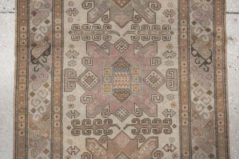 Antique Sivas Runner Rug (2' x 8')